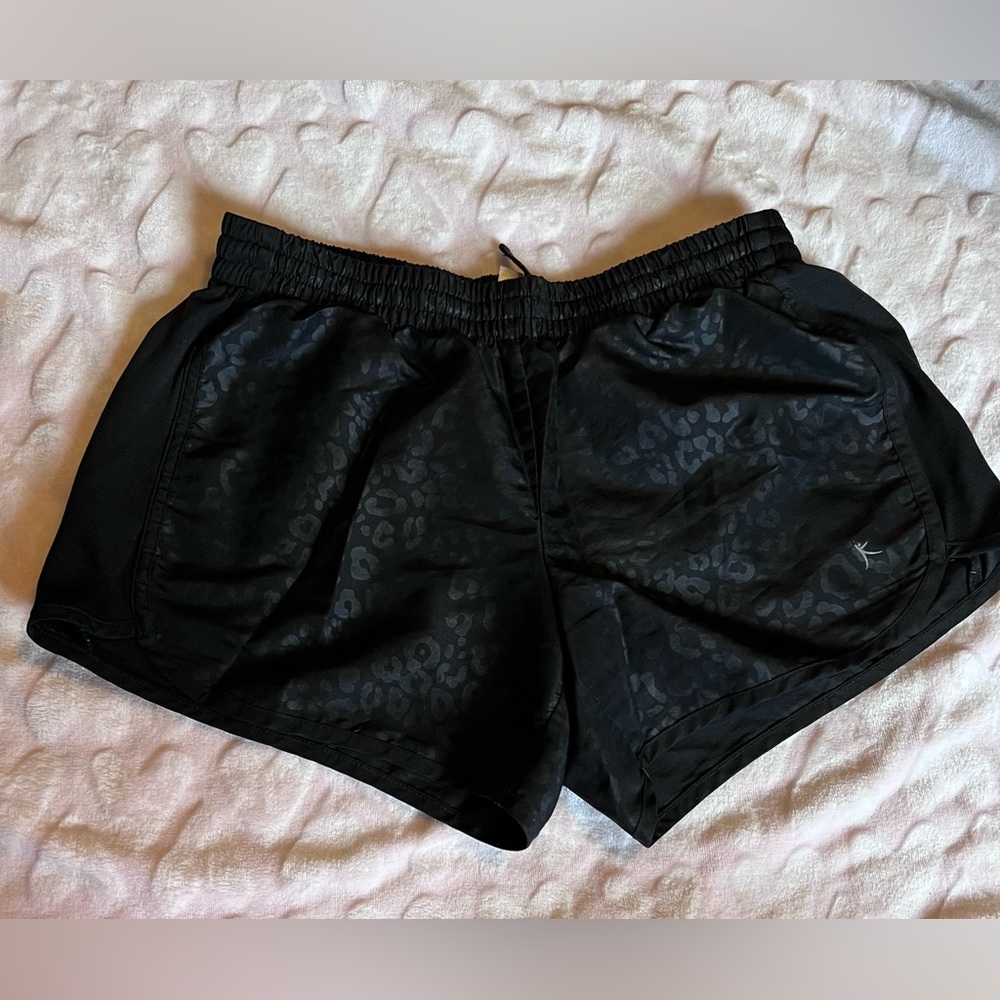 Athletic shorts (8-10)